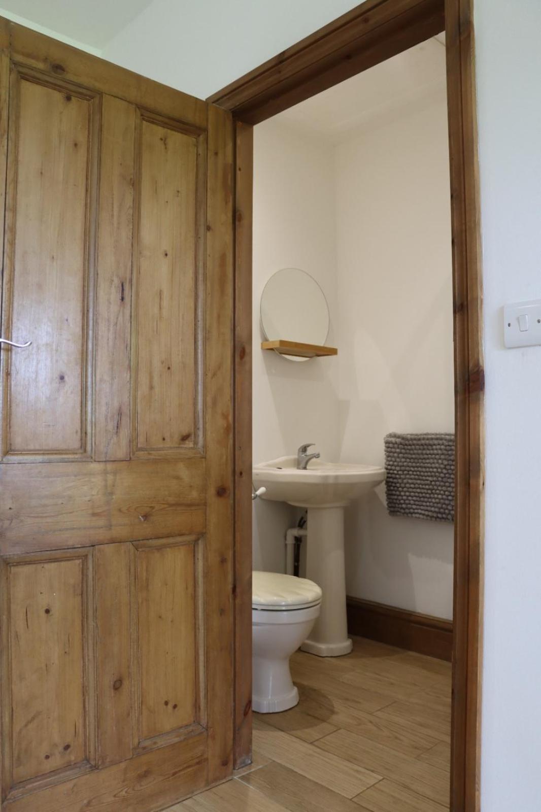 Malthouse Farm Cottage Studio Dilhorne Ngoại thất bức ảnh