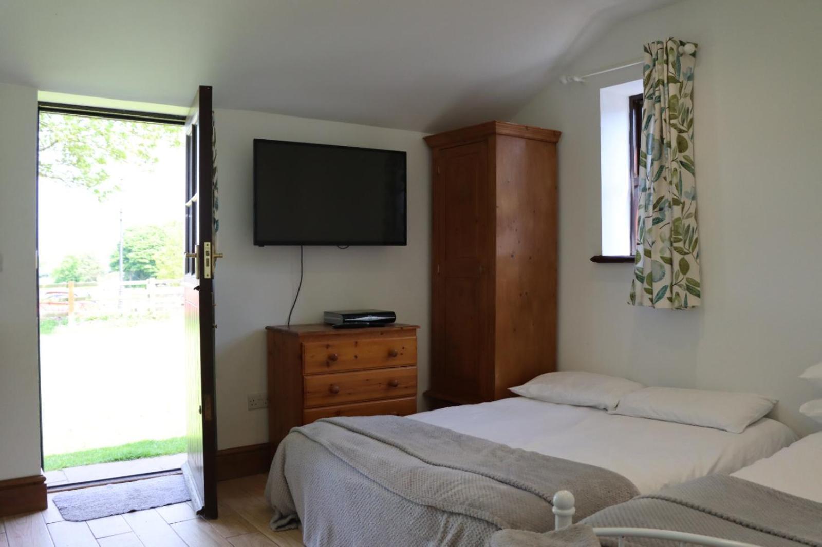 Malthouse Farm Cottage Studio Dilhorne Ngoại thất bức ảnh