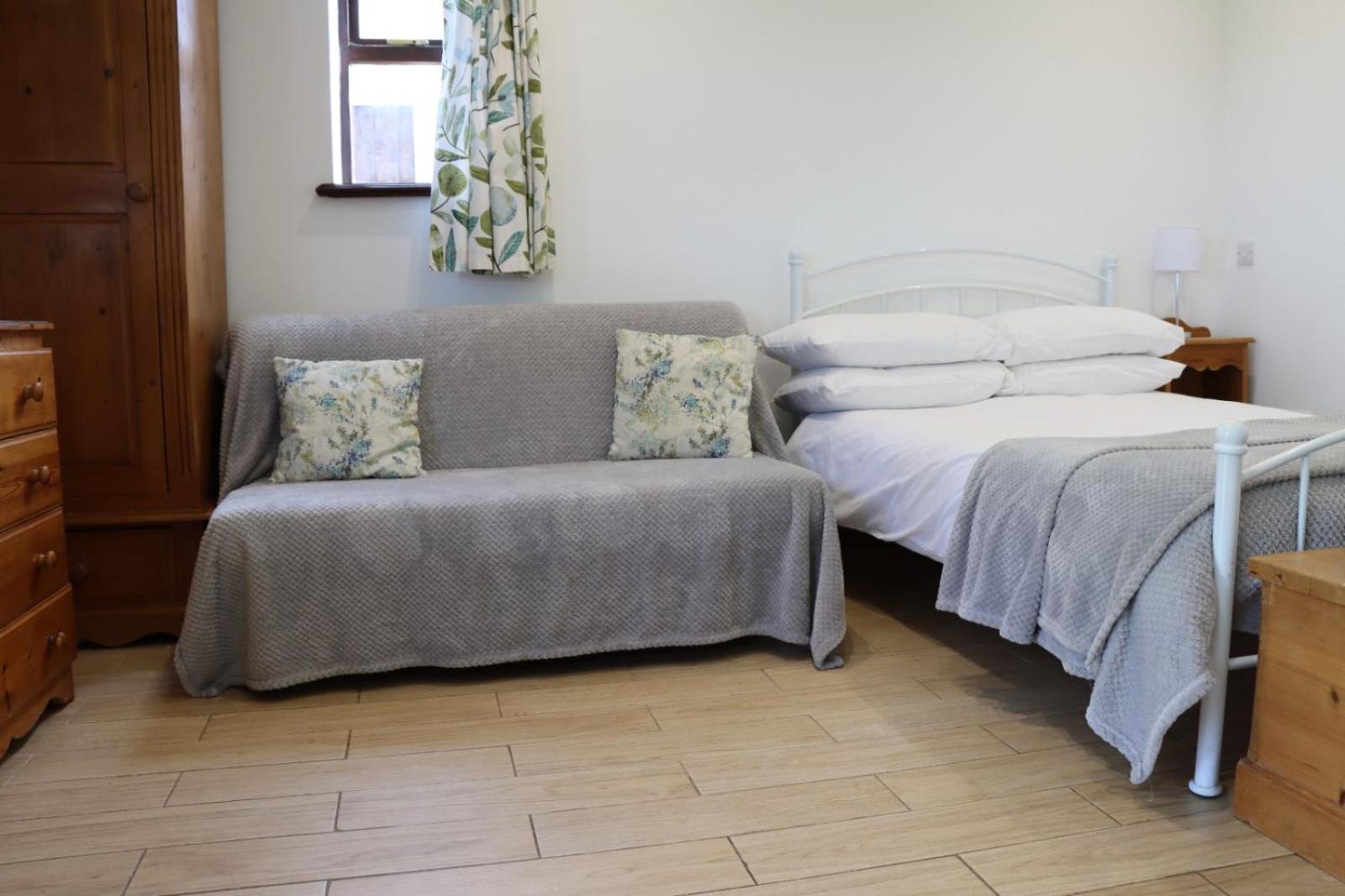 Malthouse Farm Cottage Studio Dilhorne Ngoại thất bức ảnh