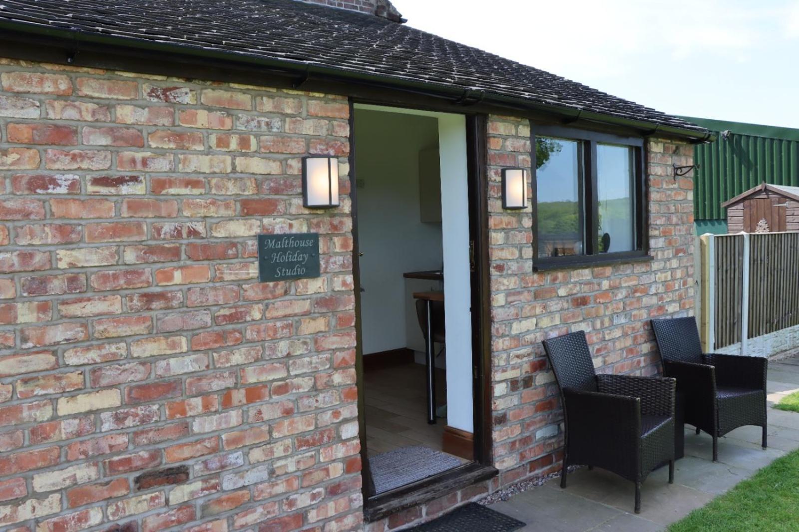 Malthouse Farm Cottage Studio Dilhorne Ngoại thất bức ảnh
